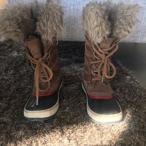 Joan of Arctic Boot